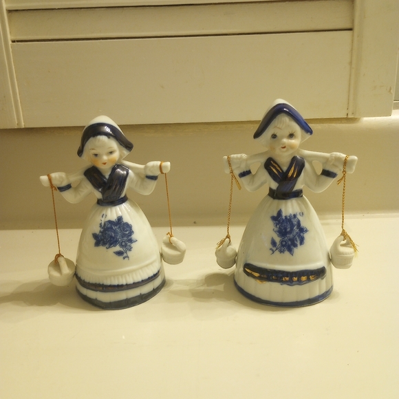 Vintage Deft Blue and White Holland Set of two dutch milkmaid porcelain bells - Picture 2 of 7